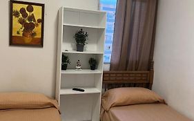 Malvarrosa Simple Shared Home