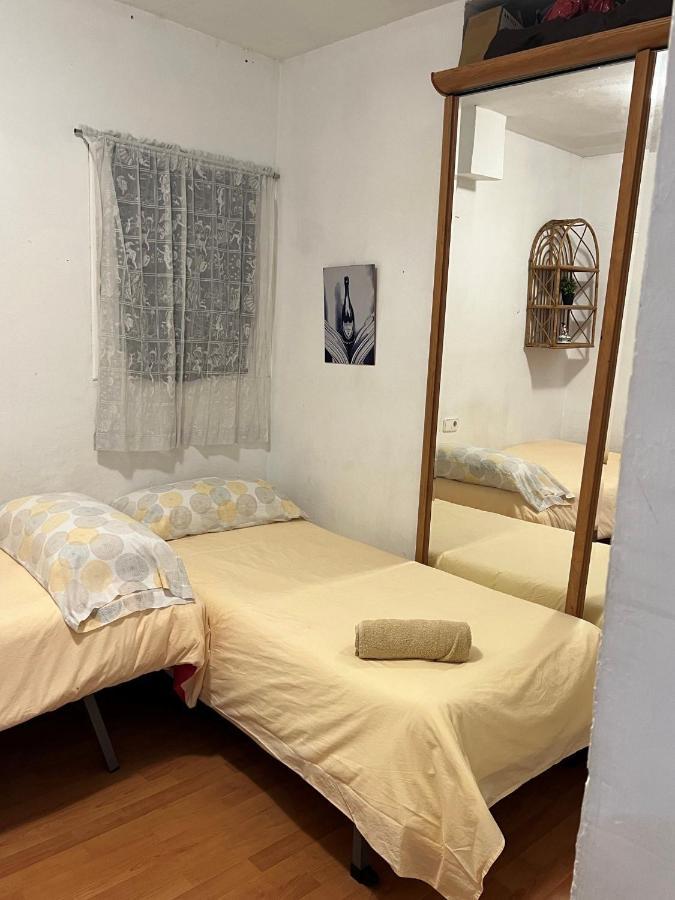 Malvarrosa Simple Shared Home Valencia Exterior foto