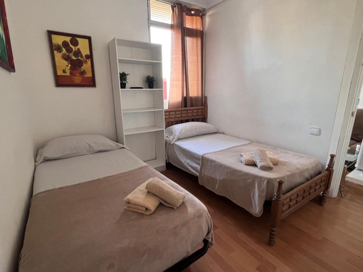 Malvarrosa Simple Shared Home Valencia Exterior foto